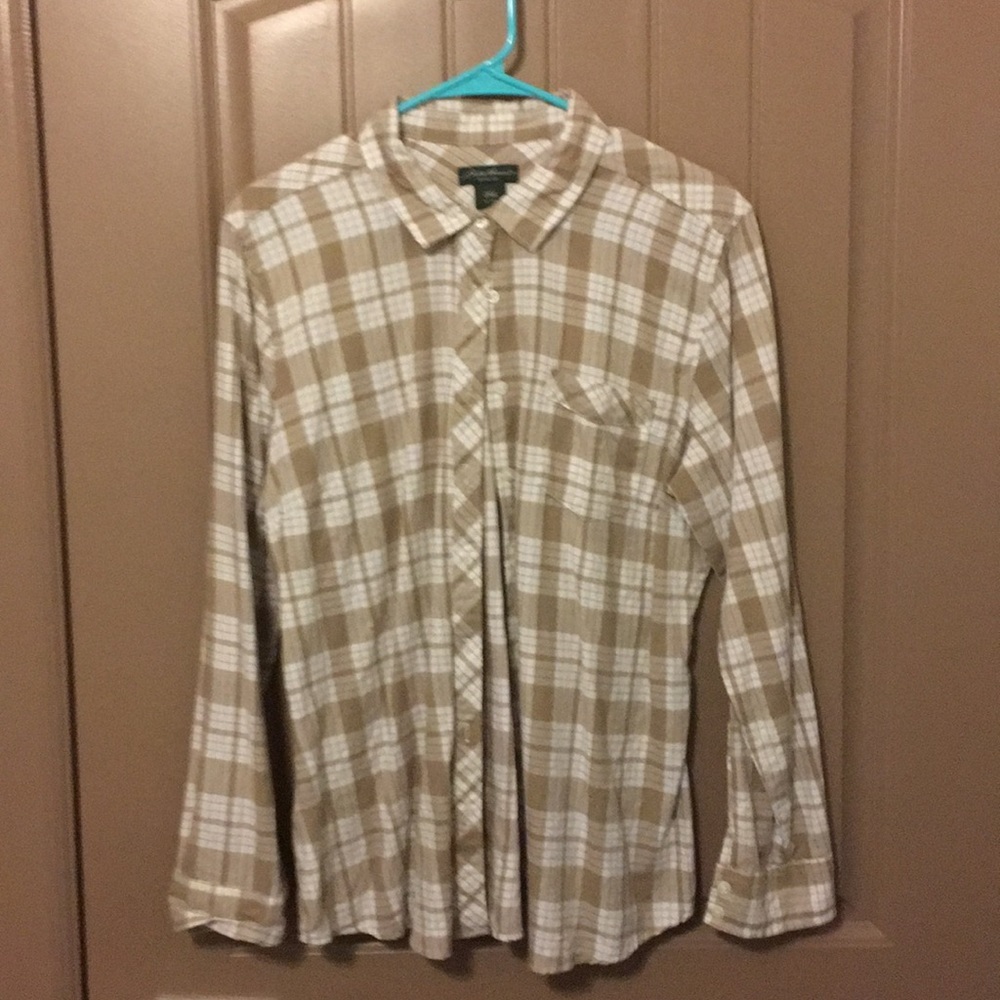 Eddie Bauer Women’s Soft cotton plaid top